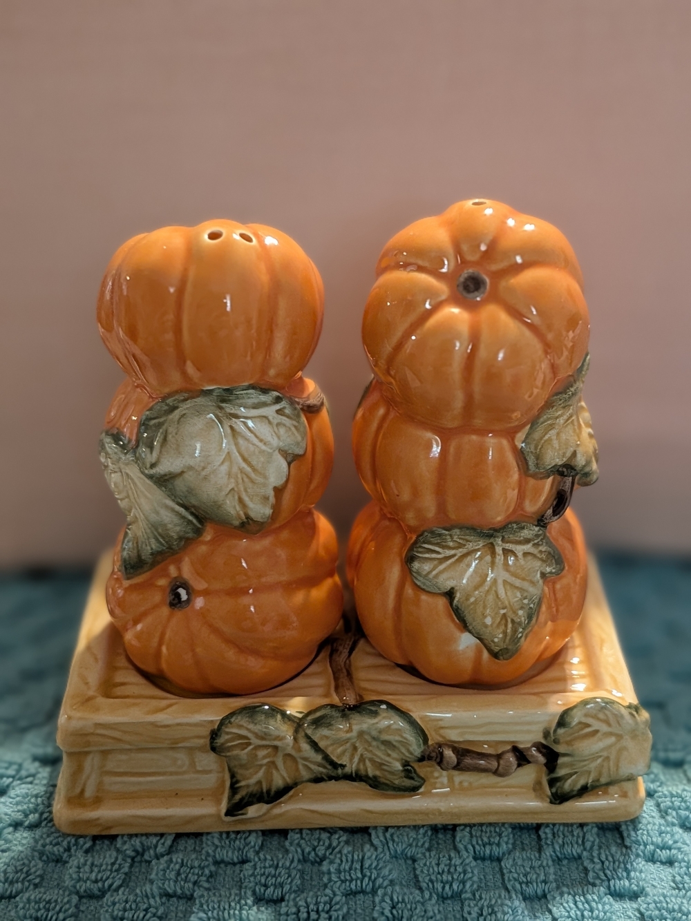 Hand-Painted Orange Pumpkin Salt and Pepper Shaker Set With Matching Tray